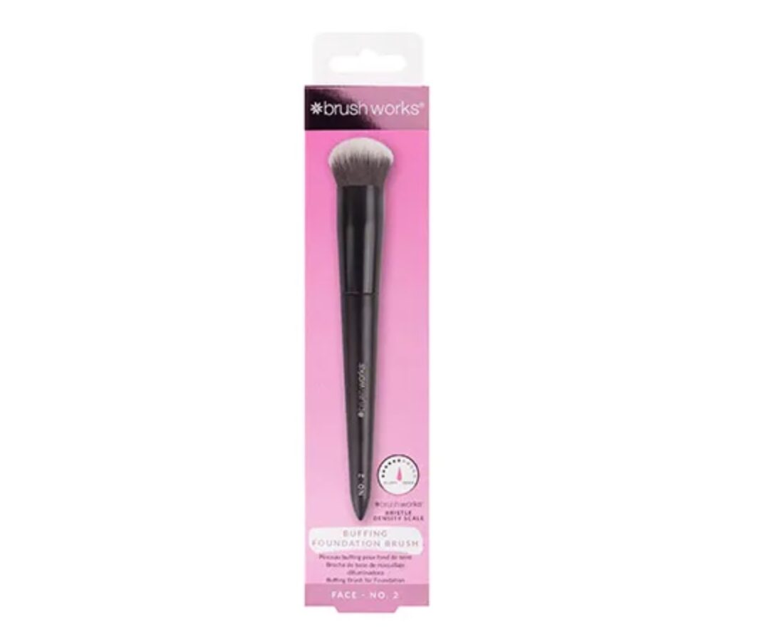BRUSHWORKS BROCHA PARA BASE DE MAQUILLAJE Nº 2
